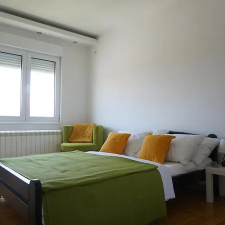 Dolce Apartment *